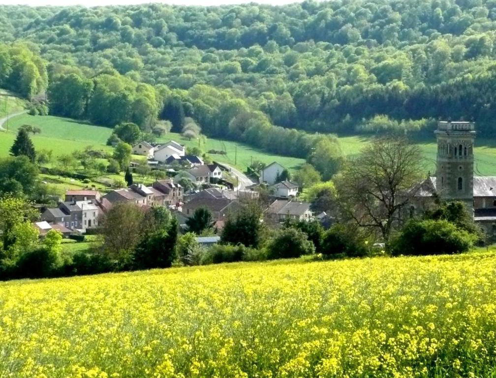 Au Clos D'Ardennes Bed & Breakfast Balaives-et-Butz Ngoại thất bức ảnh